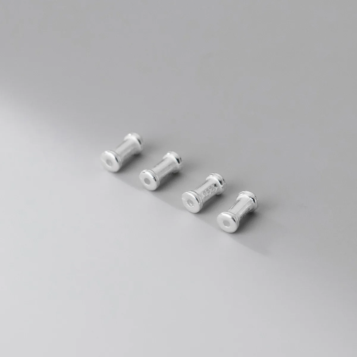 2 adet / grup 925 Ayar Gümüş Kısa Tüp Gevşek Boncuk 6mm Moda El Yapımı Bilezik Spacer Gümüş Boncuk DIY Takı Aksesuarları Görüntü 3