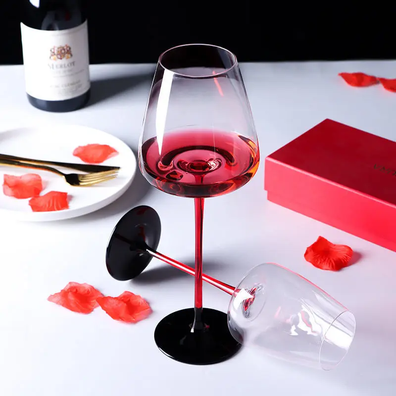 Kırmızı Çubuk Siyah Alt Bordo Cam şarap bardağı Kırmızı Köşk Siyah Alt Siyah papyon cam kırmızı şarap şişesi şarap bardağı Lüks Kadeh Görüntü 4
