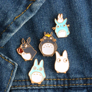 5 adet / takım Japonya Anime Totoro Broş Çocuklar Karikatür Emaye Pin Kadın Moda Broş Metal Rozet Toka Pimleri Erkekler Takı Hediyeler için